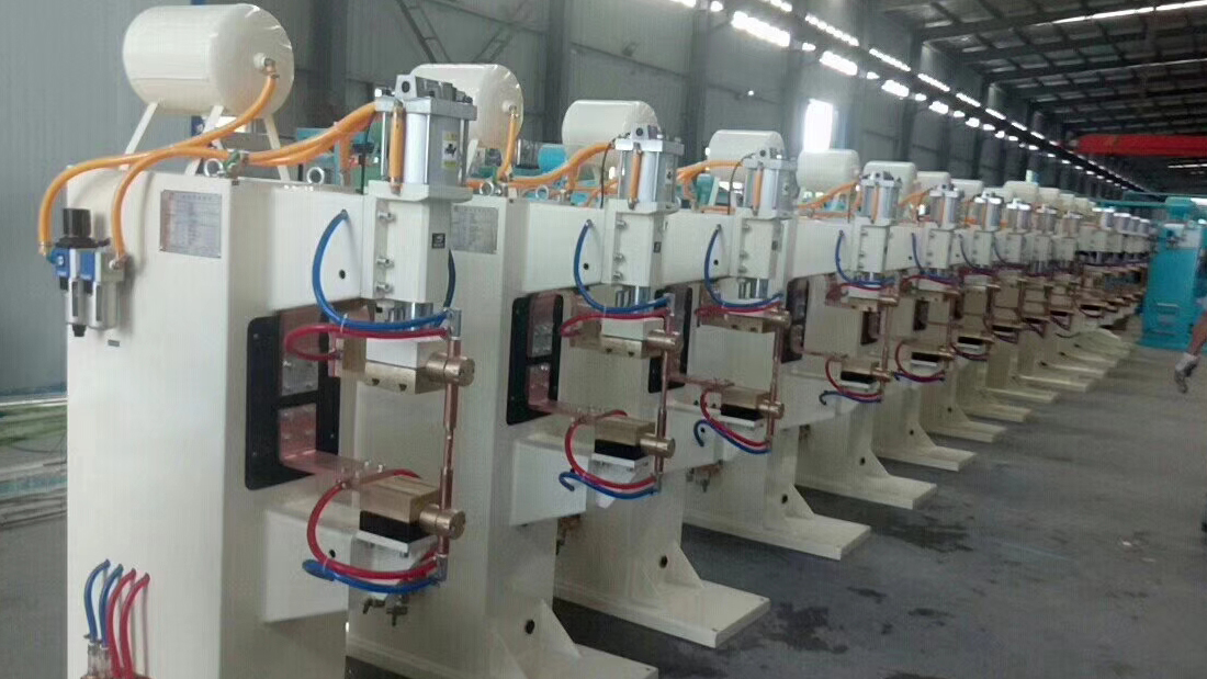 非標(biāo)焊機(jī)生產(chǎn)現(xiàn)場(chǎng)6